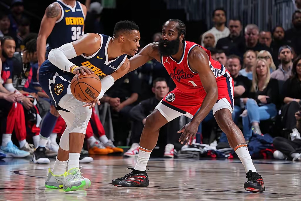 鹈鹕鏖战快船，布伦森状态火热