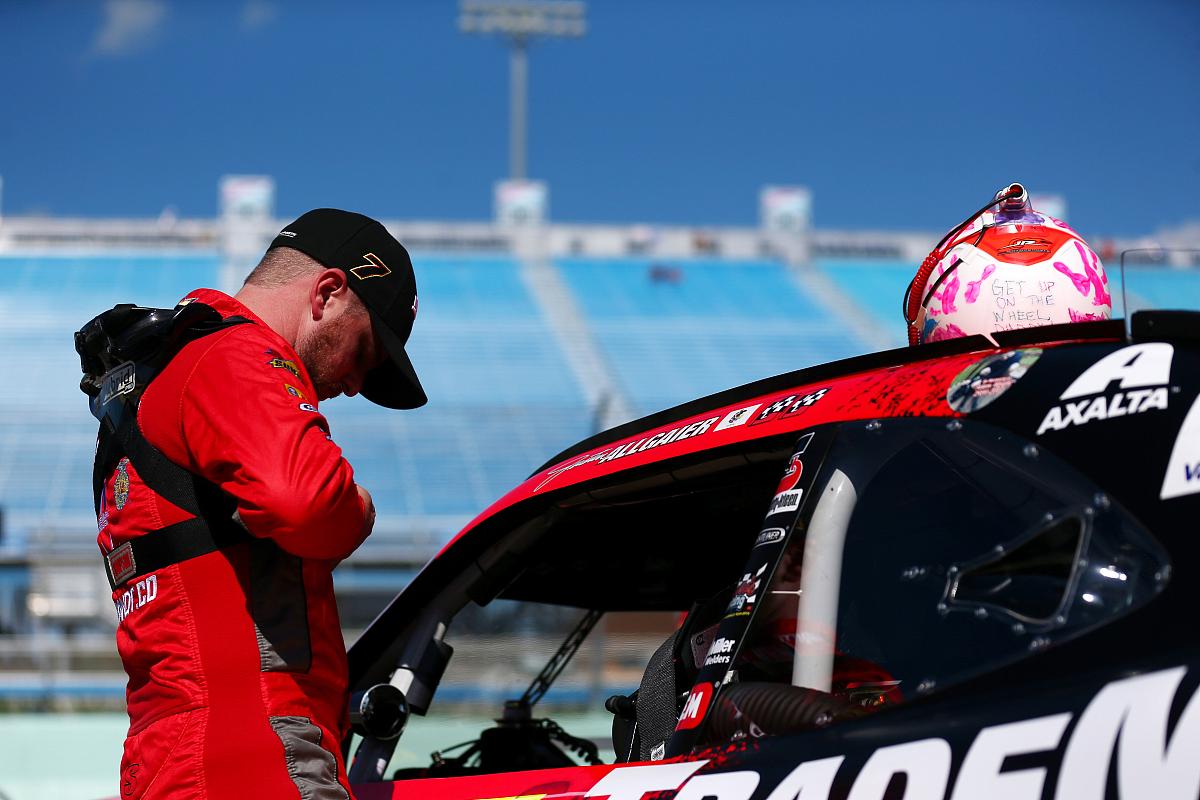 红牛车队完胜迈凯伦，皮亚斯特里高光表现